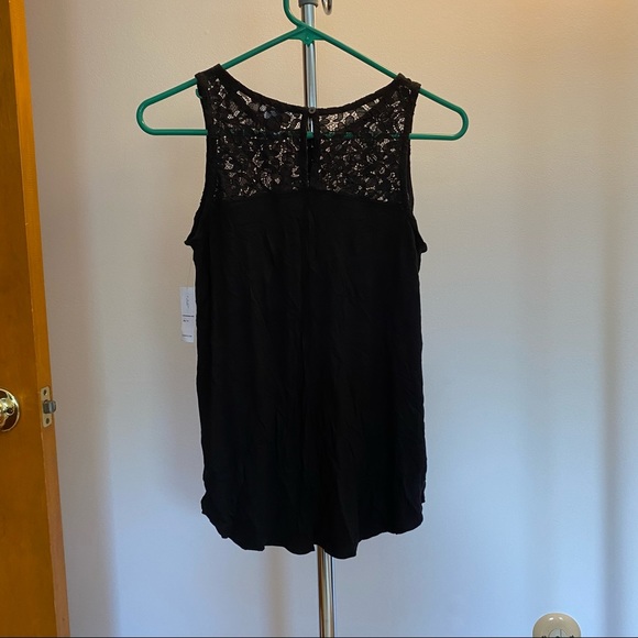 ON Lace Yole Swing Tank - Picture 3 of 3